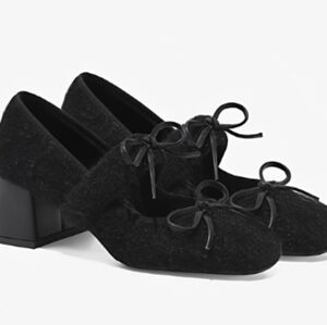 women shoes Heels